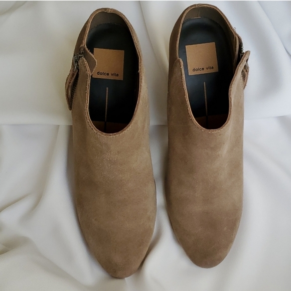 Dolce Vita Mule Booties/ Boots - Picture 3 of 6